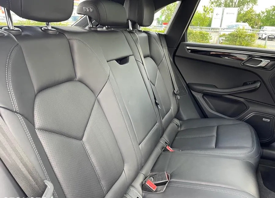 Porsche Macan cena 259800 przebieg: 8940, rok produkcji 2021 z Gliwice małe 667